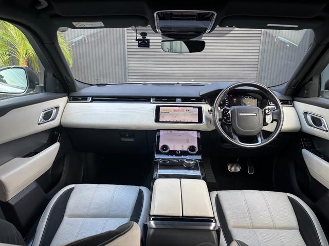 レンジローバーヴェラール Ｒ　ダイナミック　Ｓ　２５０ＰＳ　ＭＥＲＩＤＩＡＮサウンド　白革氏シート　シートヒーター　純正ナビ　ＴＶ　ＥＴＣ　ドラレコ　３６０カメラ　純正２１インチアルミホイール　ＬＥＤライト　パワーバックドア（4枚目）