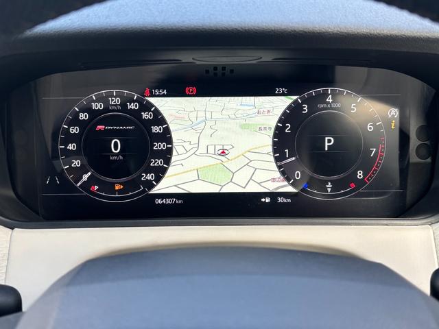 レンジローバーヴェラール Ｒ　ダイナミック　Ｓ　２５０ＰＳ　ＭＥＲＩＤＩＡＮサウンド　白革氏シート　シートヒーター　純正ナビ　ＴＶ　ＥＴＣ　ドラレコ　３６０カメラ　純正２１インチアルミホイール　ＬＥＤライト　パワーバックドア（8枚目）