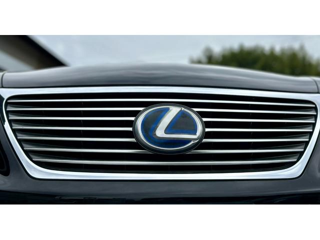 ＬＳ ＬＳ６００ｈ　バージョンＵ　Ｉパッケージ　４ＷＤ　ＥＴＣ　クリアランスソナー　オートクルーズコントロール　ＴＶ　アルミホイール　ＬＥＤヘッドランプ　サンルーフ　ＣＶＴ　シートエアコン　スマートキー　アイドリングストップ　電動格納ミラー（15枚目）