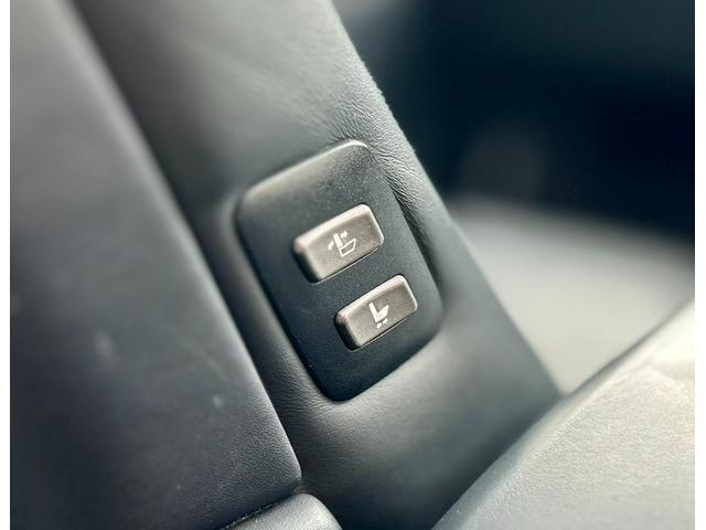 ＬＳ ＬＳ６００ｈ　バージョンＵ　Ｉパッケージ　４ＷＤ　ＥＴＣ　クリアランスソナー　オートクルーズコントロール　ＴＶ　アルミホイール　ＬＥＤヘッドランプ　サンルーフ　ＣＶＴ　シートエアコン　スマートキー　アイドリングストップ　電動格納ミラー（43枚目）