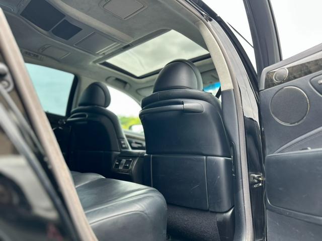 ＬＳ ＬＳ６００ｈ　バージョンＵ　Ｉパッケージ　４ＷＤ　ＥＴＣ　クリアランスソナー　オートクルーズコントロール　ＴＶ　アルミホイール　ＬＥＤヘッドランプ　サンルーフ　ＣＶＴ　シートエアコン　スマートキー　アイドリングストップ　電動格納ミラー（45枚目）