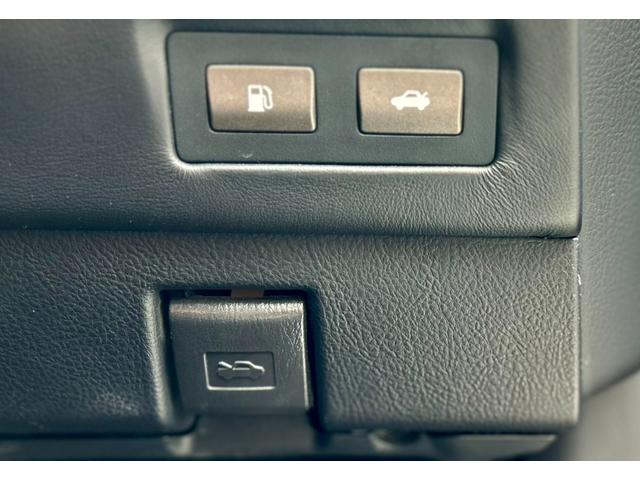 ＬＳ ＬＳ６００ｈ　バージョンＵ　Ｉパッケージ　４ＷＤ　ＥＴＣ　クリアランスソナー　オートクルーズコントロール　ＴＶ　アルミホイール　ＬＥＤヘッドランプ　サンルーフ　ＣＶＴ　シートエアコン　スマートキー　アイドリングストップ　電動格納ミラー（47枚目）