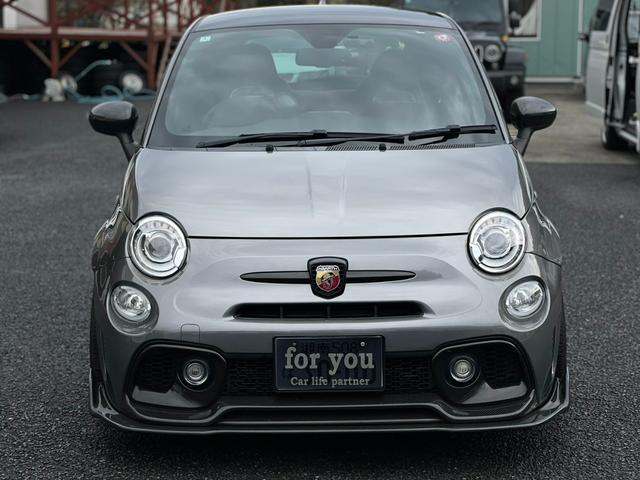 アバルト５９５ コンペティツィオーネ　スティーレ　ドライブレコーダー　クリアランスソナー　アルミホイール　ＨＩＤ　革シート　キーレスエントリー　ＡＴ　盗難防止システム　ＡＢＳ　ＥＳＣ　ＵＳＢ　エアコン　パワーステアリング　パワーウィンドウ（6枚目）