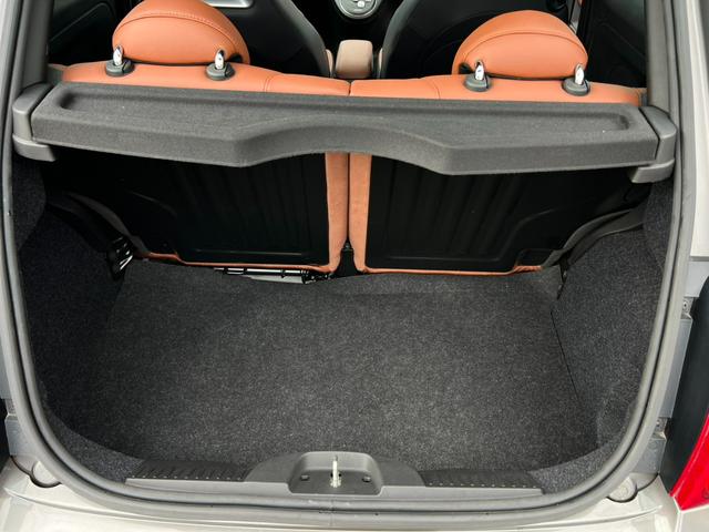 アバルト５９５ コンペティツィオーネ　スティーレ　ドライブレコーダー　クリアランスソナー　アルミホイール　ＨＩＤ　革シート　キーレスエントリー　ＡＴ　盗難防止システム　ＡＢＳ　ＥＳＣ　ＵＳＢ　エアコン　パワーステアリング　パワーウィンドウ（15枚目）