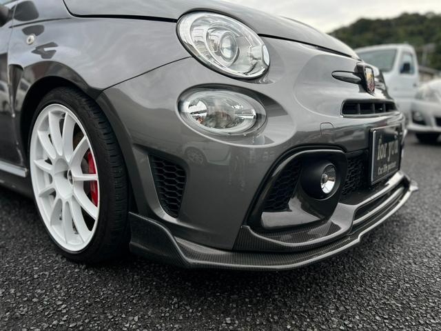 アバルト５９５ コンペティツィオーネ　スティーレ　ドライブレコーダー　クリアランスソナー　アルミホイール　ＨＩＤ　革シート　キーレスエントリー　ＡＴ　盗難防止システム　ＡＢＳ　ＥＳＣ　ＵＳＢ　エアコン　パワーステアリング　パワーウィンドウ（16枚目）