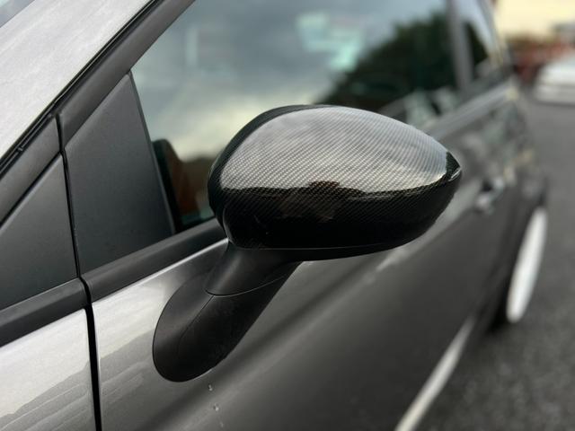 アバルト５９５ コンペティツィオーネ　スティーレ　ドライブレコーダー　クリアランスソナー　アルミホイール　ＨＩＤ　革シート　キーレスエントリー　ＡＴ　盗難防止システム　ＡＢＳ　ＥＳＣ　ＵＳＢ　エアコン　パワーステアリング　パワーウィンドウ（17枚目）