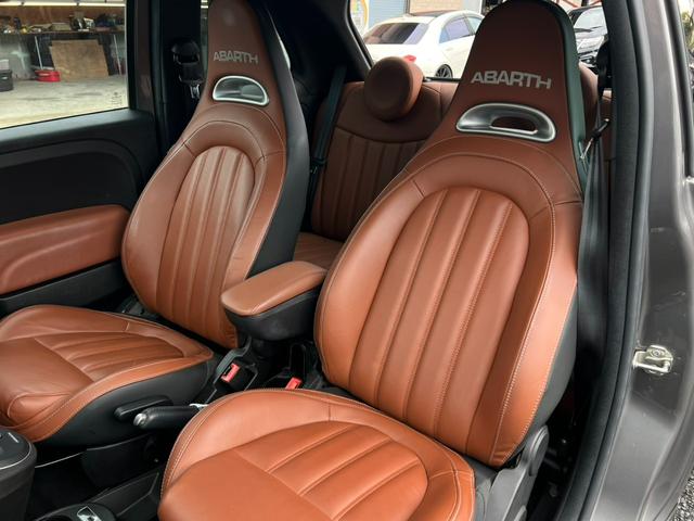 アバルト５９５ コンペティツィオーネ　スティーレ　ドライブレコーダー　クリアランスソナー　アルミホイール　ＨＩＤ　革シート　キーレスエントリー　ＡＴ　盗難防止システム　ＡＢＳ　ＥＳＣ　ＵＳＢ　エアコン　パワーステアリング　パワーウィンドウ（34枚目）