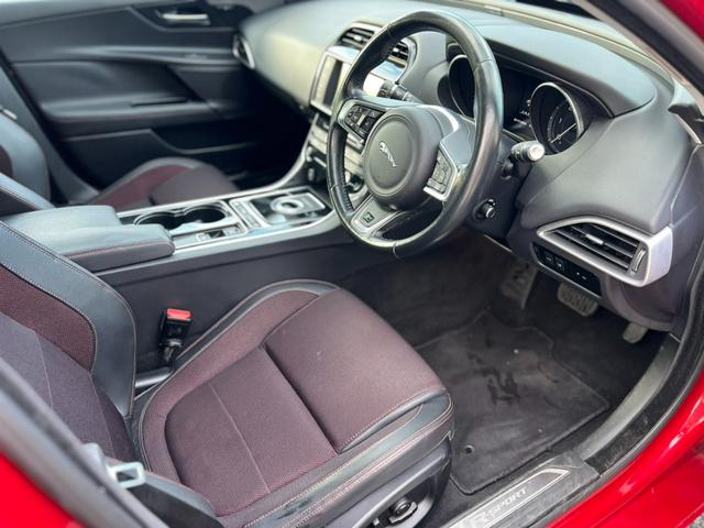 ＸＥ ＸＥ　Ｒ－スポーツ　クリアランスソナー　オートクルーズコントロール　アルミホイール　ＨＩＤ　ＡＴ　エアコン　パワーステアリング　パワーウィンドウ（24枚目）