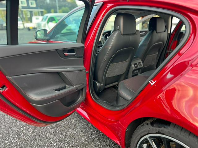 ＸＥ ＸＥ　Ｒ－スポーツ　クリアランスソナー　オートクルーズコントロール　アルミホイール　ＨＩＤ　ＡＴ　エアコン　パワーステアリング　パワーウィンドウ（30枚目）