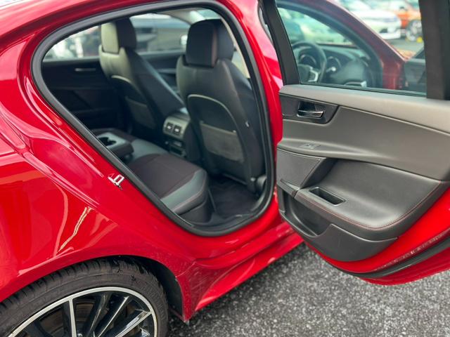 ＸＥ ＸＥ　Ｒ－スポーツ　クリアランスソナー　オートクルーズコントロール　アルミホイール　ＨＩＤ　ＡＴ　エアコン　パワーステアリング　パワーウィンドウ（31枚目）