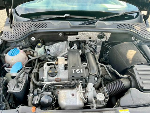 ザ・ビートル フェンダー・エディション　６００台限定車　サンルーフ　フェンダーオーディオ　オートライト　ＨＩＤ　電動格納ミラー　アルミホイール　盗難防止システム　ＡＢＳ　ＣＤ　エアコン　パワーステアリング　パワーウィンドウ　運転席エアバッグ（29枚目）