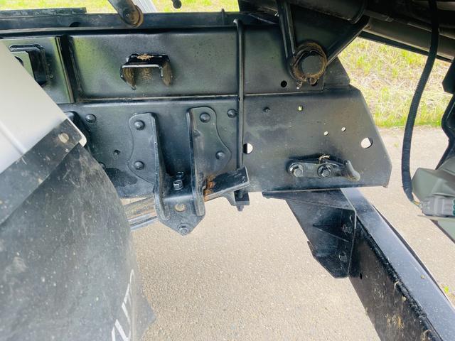 ヒノレンジャー ダンプ　車両重量	４，３００ｋｇ	車両総重量	７，９６５ｋｇ車体寸法	全長　５，４３０ｍｍ　×　全幅　２，１９０ｍｍ　×　全高　２，４８０ｍｍ原動機の型式	Ａ０５Ｃ	最大積載量	３，５００ｋｇ（36枚目）