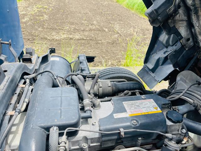 フォワード ローダーセルフローダー　ラジコン　車両重量６，３９０ｋｇ車両総重量１３，３００ｋｇ車体寸法全長　８，０２０ｍｍ　×　全幅　２，３８０ｍｍ　×　全高　２，５３０ｍｍ原動機の型式	６ＨＫ１最大積載量６，８００ｋｇ（62枚目）