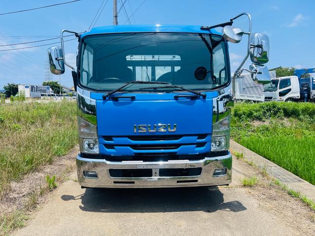 フォワード アームロール新明和ツインホイスト　２ＲＧ－ＦＴＲ９０Ｕ２最大積載量７，８００ｋｇ　原動機の型式	４ＨＫ１車両重量	４，９６０ｋｇ	車両総重量	１２，９２５ｋｇ（2枚目）
