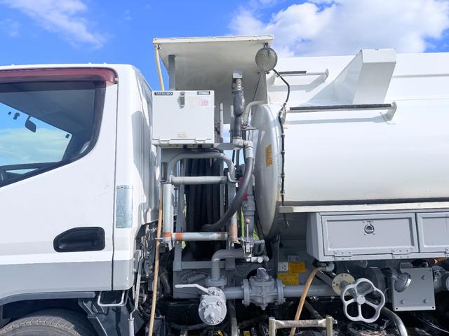 キャンター タンクローリー　３ＫＬ（6枚目）