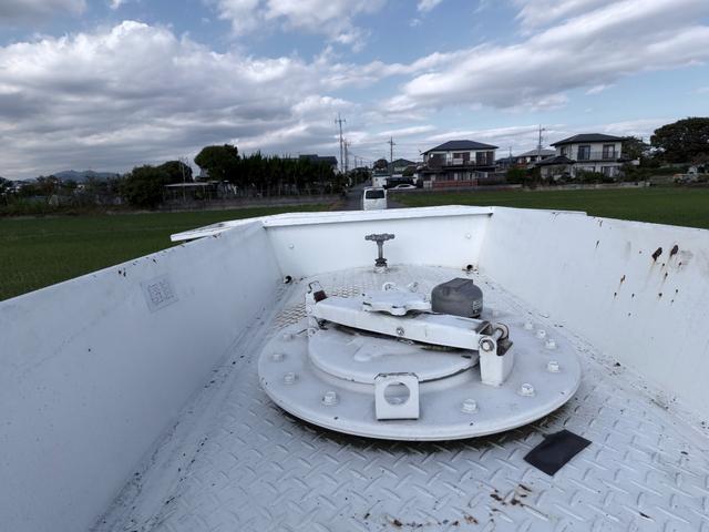 キャンター タンクローリー　３ＫＬ（24枚目）