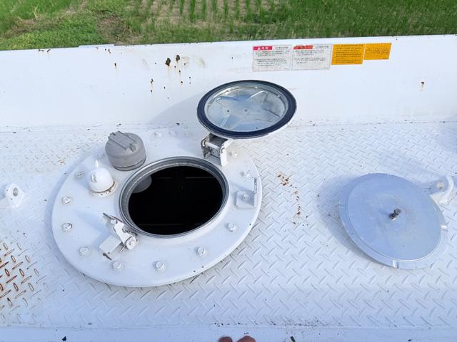 キャンター タンクローリー　３ＫＬ（28枚目）