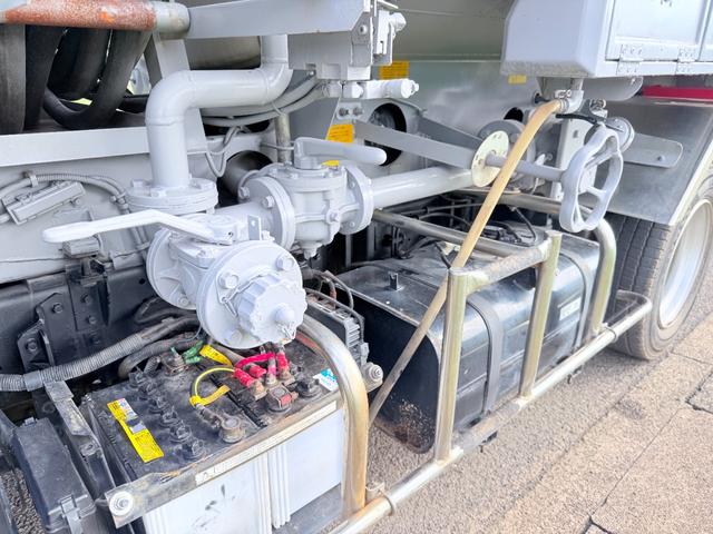 キャンター タンクローリー　３ＫＬ（32枚目）