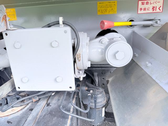 キャンター タンクローリー　３ＫＬ（34枚目）