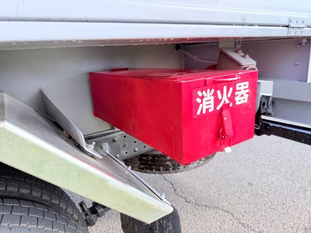 キャンター タンクローリー　３ＫＬ（38枚目）