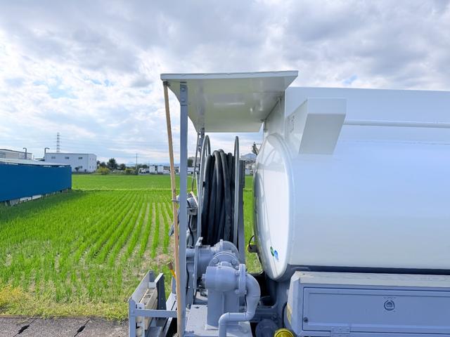 キャンター タンクローリー　３ＫＬ（42枚目）