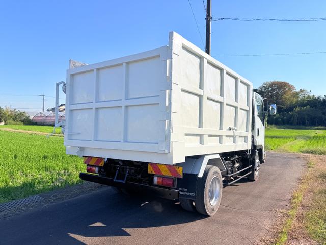 フォワード 深ダンプ　年式２０１８年（Ｈ３０）型式２ＲＧ－ＦＲＲ９０Ｓ２最大積載量３，２００ｋｇ車両重量４，６３０ｋｇ車両総重量７，９９５ｋｇ車体寸法全長　５，５００ｍｍ×全幅２，２８０ｍｍ　×全高２，５９０ｍｍ（6枚目）