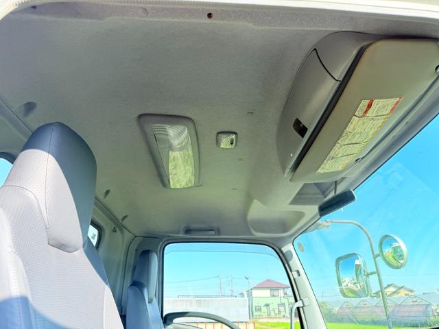 フォワード 深ダンプ　年式２０１８年（Ｈ３０）型式２ＲＧ－ＦＲＲ９０Ｓ２最大積載量３，２００ｋｇ車両重量４，６３０ｋｇ車両総重量７，９９５ｋｇ車体寸法全長　５，５００ｍｍ×全幅２，２８０ｍｍ　×全高２，５９０ｍｍ（19枚目）