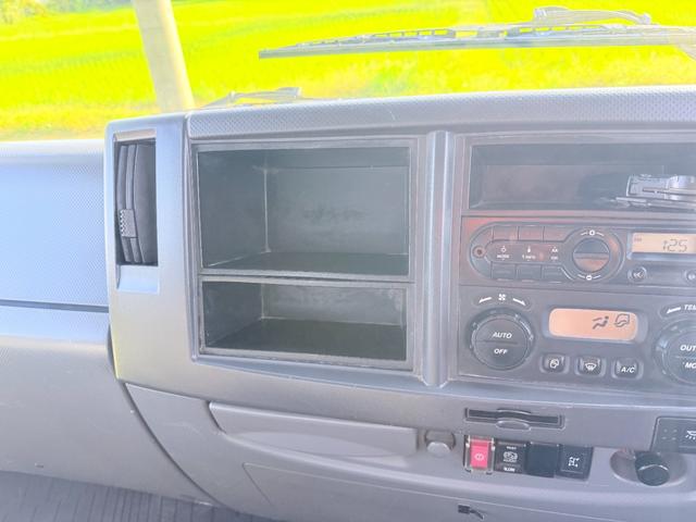 フォワード 深ダンプ　年式２０１８年（Ｈ３０）型式２ＲＧ－ＦＲＲ９０Ｓ２最大積載量３，２００ｋｇ車両重量４，６３０ｋｇ車両総重量７，９９５ｋｇ車体寸法全長　５，５００ｍｍ×全幅２，２８０ｍｍ　×全高２，５９０ｍｍ（23枚目）