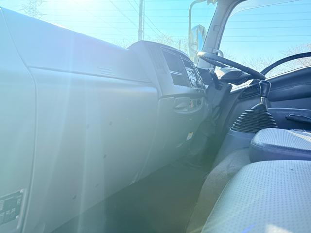 フォワード 深ダンプ　年式２０１８年（Ｈ３０）型式２ＲＧ－ＦＲＲ９０Ｓ２最大積載量３，２００ｋｇ車両重量４，６３０ｋｇ車両総重量７，９９５ｋｇ車体寸法全長　５，５００ｍｍ×全幅２，２８０ｍｍ　×全高２，５９０ｍｍ（30枚目）