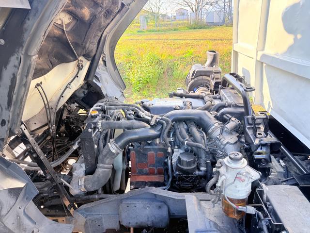 フォワード 深ダンプ　年式２０１８年（Ｈ３０）型式２ＲＧ－ＦＲＲ９０Ｓ２最大積載量３，２００ｋｇ車両重量４，６３０ｋｇ車両総重量７，９９５ｋｇ車体寸法全長　５，５００ｍｍ×全幅２，２８０ｍｍ　×全高２，５９０ｍｍ（41枚目）