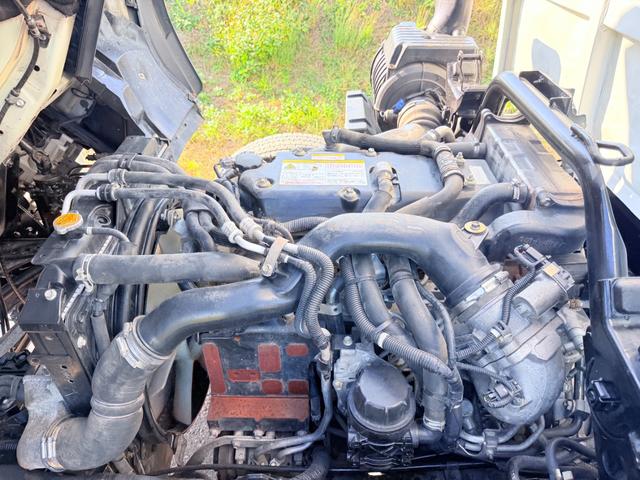 フォワード 深ダンプ　年式２０１８年（Ｈ３０）型式２ＲＧ－ＦＲＲ９０Ｓ２最大積載量３，２００ｋｇ車両重量４，６３０ｋｇ車両総重量７，９９５ｋｇ車体寸法全長　５，５００ｍｍ×全幅２，２８０ｍｍ　×全高２，５９０ｍｍ（42枚目）