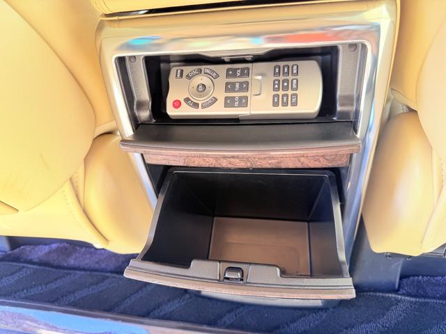 アルファードハイブリッド エグゼクティブ　ラウンジ　Ｓ　Ｅ－Ｆｏｕｒ　４ＷＤ（53枚目）