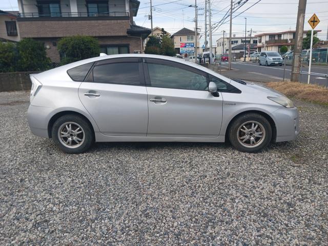 プリウス Ｓ　車検２年付（6枚目）