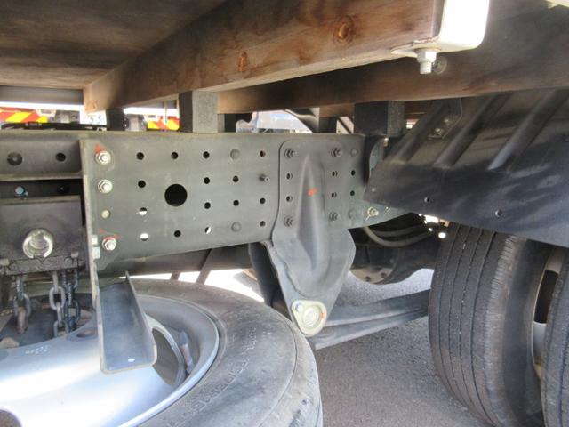 キャンター 　１０尺　積載１．５ｔ　車両総重量５ｔ未満（8枚目）