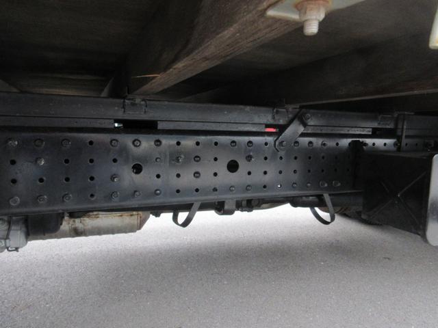 キャンター 　全低床　ワイドロング　木製煽り　木床（6枚目）