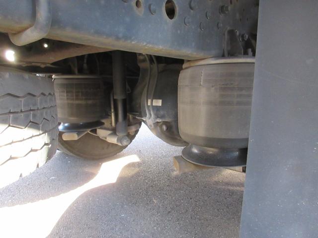 ファイター アルミウィング ワイド Rエアサス アルミホイール(24枚目)