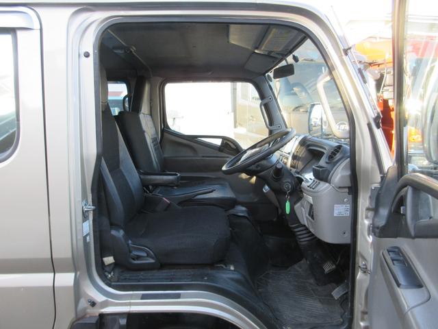 キャンター Wキャブ 6人乗り 鉄床 ETC ナビ リヤヒーター 電格ミラー(18枚目)