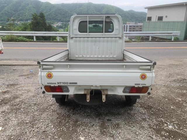 ＮＴ１００クリッパートラック ＤＸ　パワステ　４ＷＤ　５ＭＴ　３方開　エアコン（5枚目）