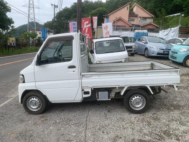 ＮＴ１００クリッパートラック ＤＸ　パワステ　４ＷＤ　５ＭＴ　３方開　エアコン（7枚目）