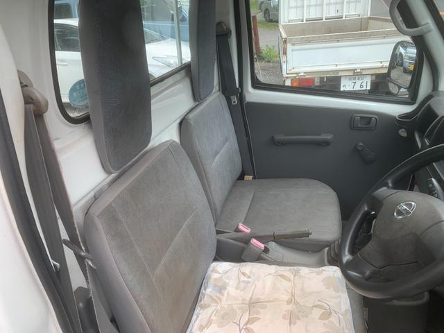 ＮＴ１００クリッパートラック ＤＸ　パワステ　４ＷＤ　５ＭＴ　３方開　エアコン（15枚目）