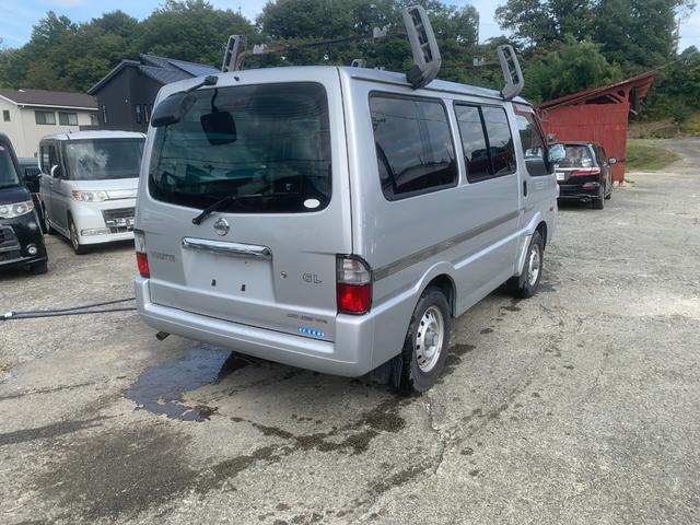 バネットバン ＧＬ　５ＭＴ　ＥＴＣ　４ＷＤ　ＰＷ　ルーフキャリア　寒冷地仕様　パワステ　パワーウィンドウ　エアバック　パートタイム４ＷＤ　ＡＢＳ　ＡＣ（3枚目）