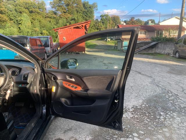 オデッセイ Mファインスピリット エアロパッケージ エンジンスターター Bカメ USBポート リモコンキー 電格ミラー フルフラット 三列シート 盗難防止システム ETC付き 両席エアバック サイドカメラ 衝突安全ボディ ダブルエアコン(13枚目)