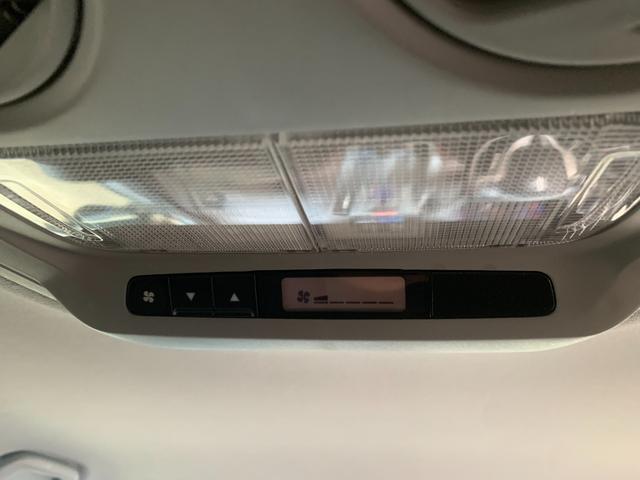 オデッセイ Mファインスピリット エアロパッケージ エンジンスターター Bカメ USBポート リモコンキー 電格ミラー フルフラット 三列シート 盗難防止システム ETC付き 両席エアバック サイドカメラ 衝突安全ボディ ダブルエアコン(45枚目)