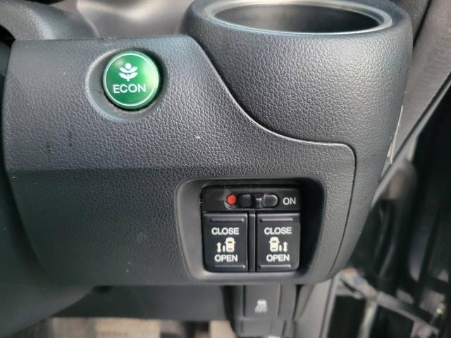 N-BOXカスタム G スマートキー&プッシュスタート SRS WエアB 横滑り防止 パワーステアリング マニュアルエアコン セキュリティ ECONモード PW キーフリー ベンチシート ABS(26枚目)