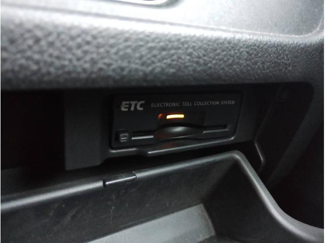 セレナ ライダー　パノラミックルーフ　４ＷＤ　フルフラット　オートクルーズコントロール　　インテリジェントキー　バックモニター　ＥＴＣ　３列シート　ウォークスルー　寒冷地仕様　電動格納ミラー　ダブルエアコン（30枚目）