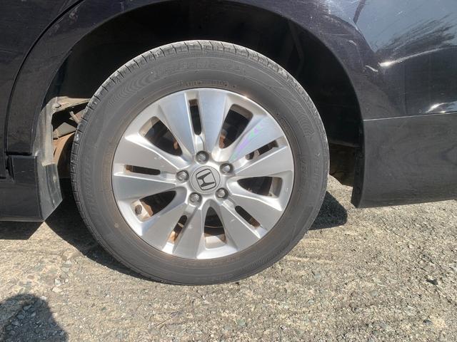 ステップワゴンスパーダ Z BTオーディオ 横滑防止 イモビ スマキー フルフラットシート キーフリー パワーウィンド ETC付 運転席助手席エアバック エアバック 衝突安全ボディ AUTOライト ABS Wエアコン PS(11枚目)