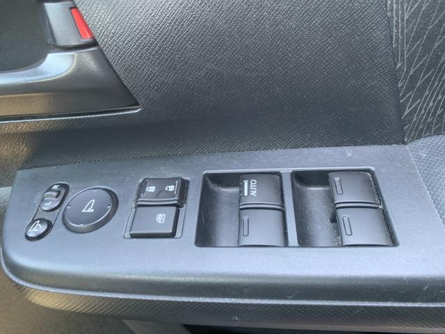 ステップワゴンスパーダ Z BTオーディオ 横滑防止 イモビ スマキー フルフラットシート キーフリー パワーウィンド ETC付 運転席助手席エアバック エアバック 衝突安全ボディ AUTOライト ABS Wエアコン PS(21枚目)