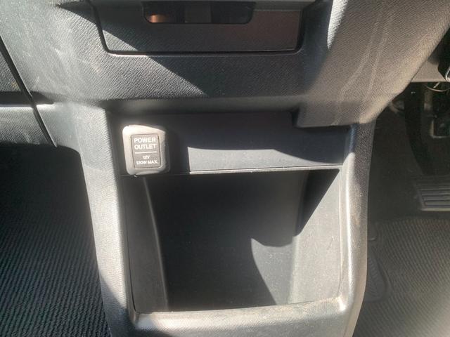 ステップワゴンスパーダ Z BTオーディオ 横滑防止 イモビ スマキー フルフラットシート キーフリー パワーウィンド ETC付 運転席助手席エアバック エアバック 衝突安全ボディ AUTOライト ABS Wエアコン PS(28枚目)