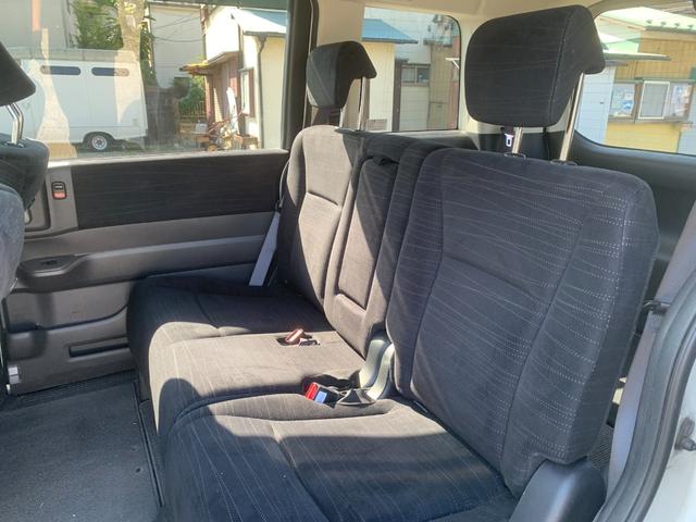 ステップワゴン L リアエアコン WSRS パワーウインドウ スマ-トキ- キーレス 3列 衝突安全ボディ フルフラットシート 電格ミラー ナビ 盗難防止システム パワーステアリング ABS ドラレコ ウォークスルー(21枚目)