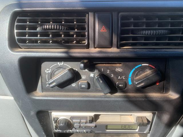 クリッパーバン 　パワステ　エアコン　両面スライドドア　エアバッグ　タイミングベルト交換歴　キーレス（33枚目）